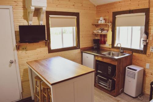 Complexe d'hebergement la Maison touristique Dugas in Caraquet