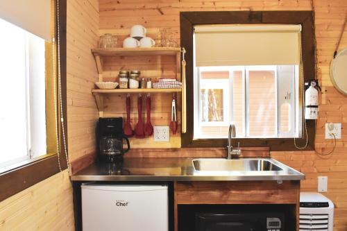 Complexe d'hebergement la Maison touristique Dugas in Caraquet