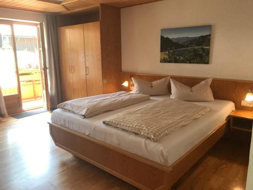 Haus Petra 442m von Haselschwande entfernt