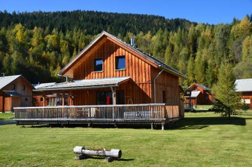 Chalet 139 with 4 bedrooms & whirlpool