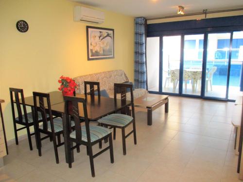 Three-Bedroom Apartment image 8