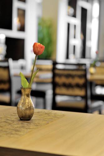 Étterem, Kurhotel Grüttner mit eigenem Sole Thermal Schwimmbad 32 Grad und Saunalandschaft (Kurhotel Gruttner mit eigenem Sole Thermal Schwimmbad 32 Grad und Saunalandschaft) in Erwitte