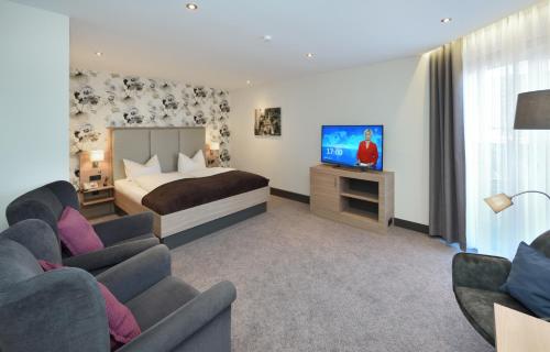 Kurhotel Grüttner mit eigenem Sole Thermal Schwimmbad 32 Grad und Saunalandschaft (Kurhotel Gruttner mit eigenem Sole Thermal Schwimmbad 32 Grad und Saunalandschaft) in Erwitte