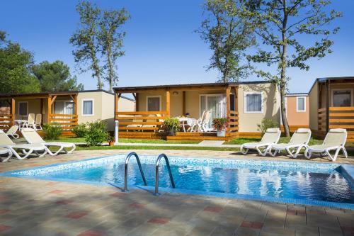 Maistra Camping Valkanela Mobile homes - Hotel - Funtana