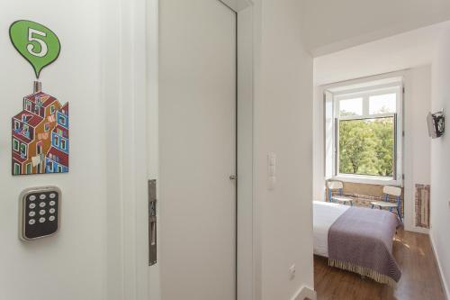 Lisbon Old Town Guest House - image 13