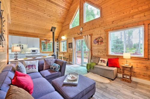 Blind Bear Lodge about 1 Mile to Kenai River Fishing! - image 11