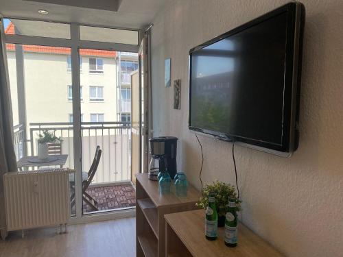 Charming Apartment - Balcony - WIFI - Kitchen 1.2km von Volksbad Buckau entfernt