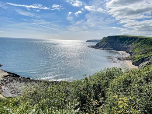 Port Mulgrave cosy cottage