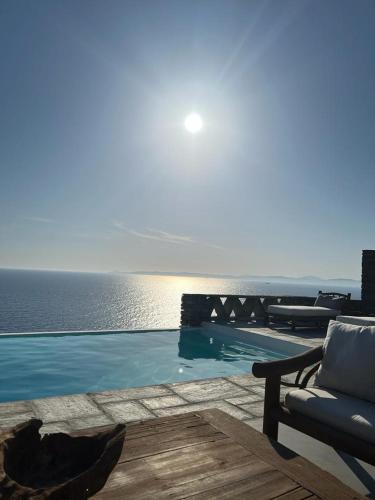 VILLA CARPE DIEM: sea & sunset view in Kea island