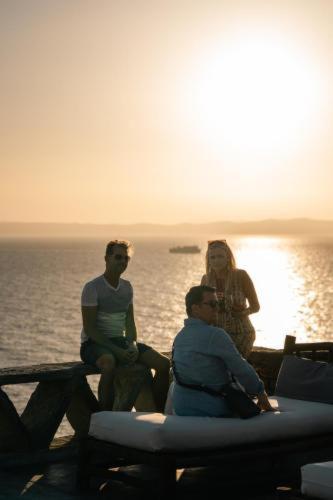 VILLA CARPE DIEM: sea & sunset view in Kea island