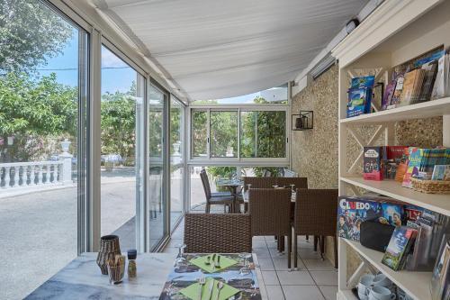 ห้องอาหาร, โรงแรมเลอ โรแด็ง (Hotel Le Rodin) in อาร์ลส์