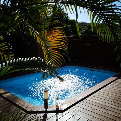 Cottage piscine, 3 chambres, 5 min plage, BBQ