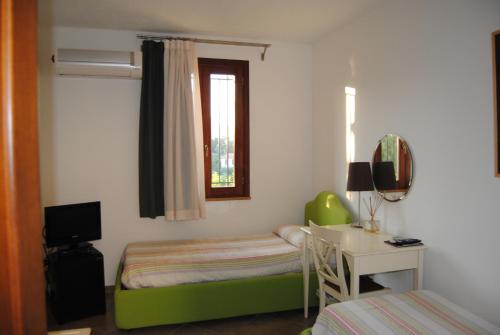 2 twin beds