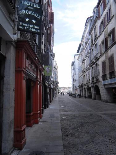 Hôtel des Arceaux – Bayonne, MO