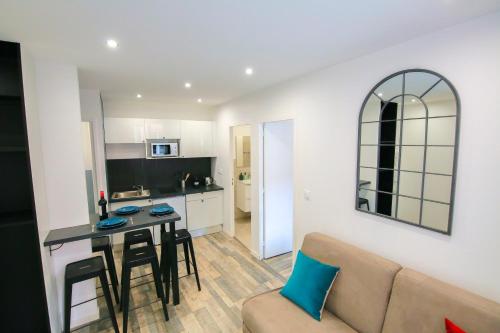 La Montgolfière, T2 hypercentre chic et cosy, Wifi par SOVALFI - Location saisonnière - Saint-Étienne