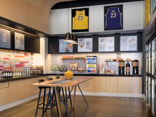 Facilities, Aloft by Marriott El Segundo - Los Angeles Airport near Mama D's