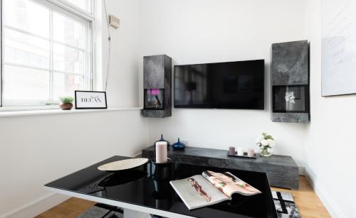 Modern and Spacious 3 bed apt next to The Shard, Londýn (fotografie 3)