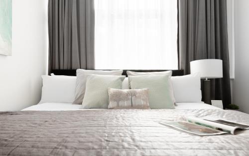 Modern and Spacious 3 bed apt next to The Shard, Londýn (fotografie 9)