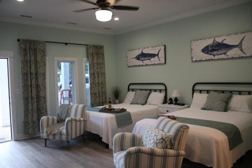2 queen beds