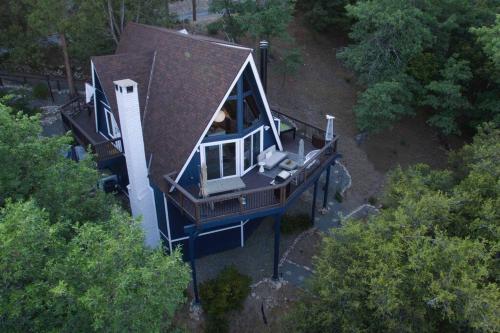 Roots Mountain House Modern A-Frame