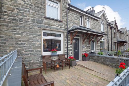 16 Park Square, Blaenau Ffestiniog