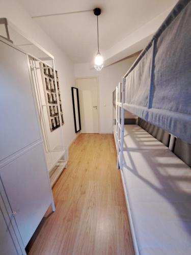 Travel & Live Marques – Porto, KY