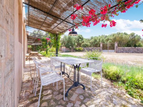 Duplex on estate with private access to the most beautiful beach in Mallorca, Campos (Foto 6)