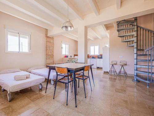 Duplex on estate with private access to the most beautiful beach in Mallorca, Campos (Foto 3)