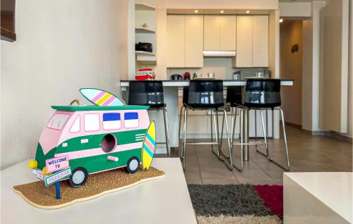 Cozy Apartment In Oostende With Wifi - image 3