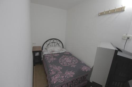 1 twin bed