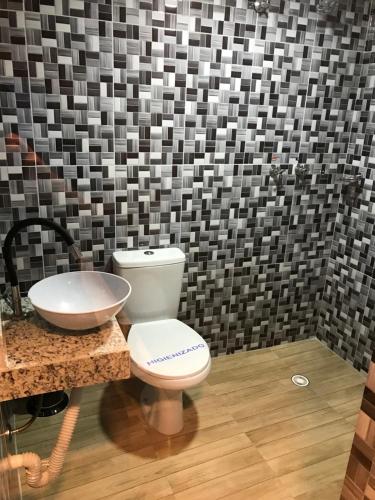 バスルーム, Hotel Moinho do Leste in アルツール アウヴィン