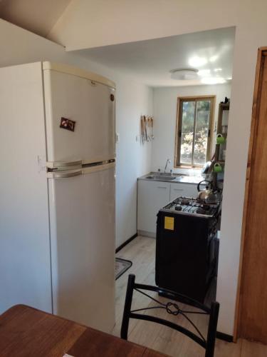 ห้องครัว, Cabañas VistaBosque de Algarrobo (Cabanas VistaBosque de Algarrobo) in อัลการ์โรโบ