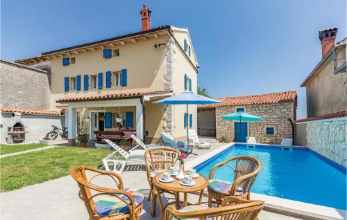 Amazing Home In Klimni With Outdoor Swimming Pool