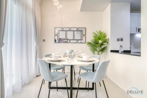 Cheerful 3BR Townhouse at DAMAC Hills 2, Dubailand by Deluxe Holiday Homes, Dubaj (fotografie 2)