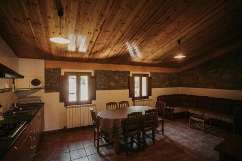 Can Roca Rural in Szentjohanna De Les Abadesses