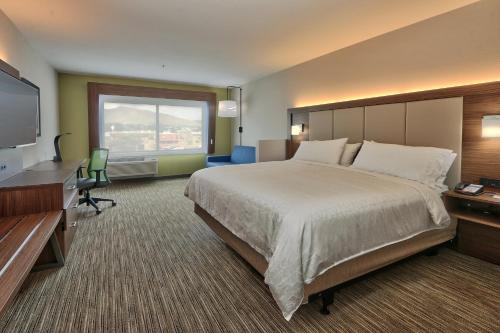 Holiday Inn Express & Suites - Albuquerque East