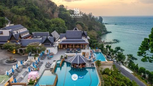 Aquamarine Resort & Villa