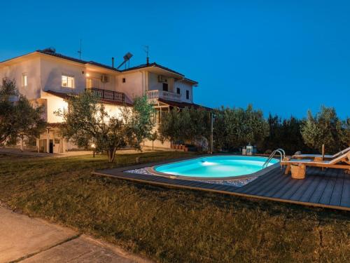 Villa Elaida by Travel Pro Services - Nea Moudania Halkidiki gîte à louer Puy-de-Dôme