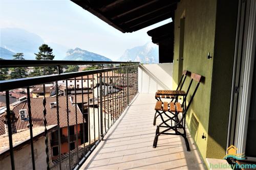 Apartment with Mountain View