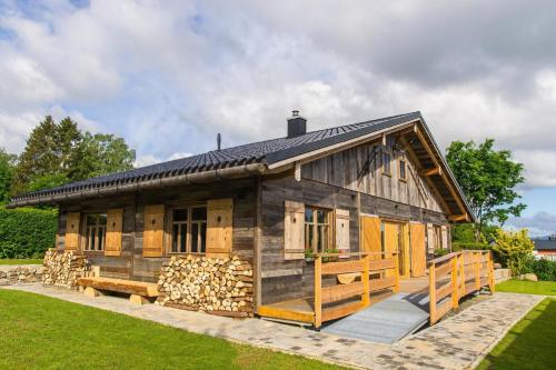 Chalet am Ölberg mit Badefass und Altholzsauna - Waldmünchen