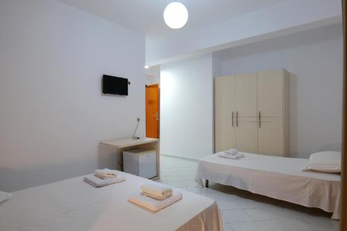 Saranda Inn Rooms & Apartments – Saranda, OR