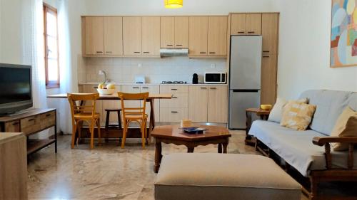 Paros House Rema — other in Επαρχιακή Οδός Παροικιάς-Πούντας, Parikia, 84400, Greece