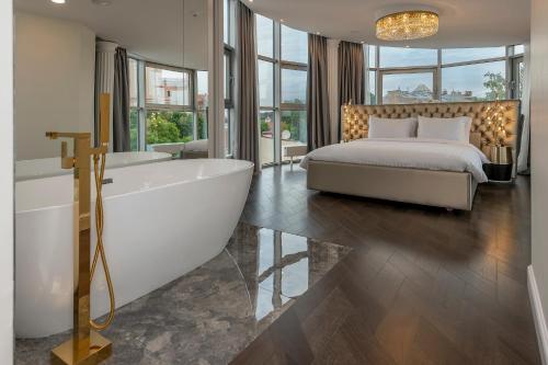 St Palace Hotel, Vilnius (photo 5)