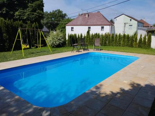 สวน, Penzion Restaurace u Helferu in ลิบุน