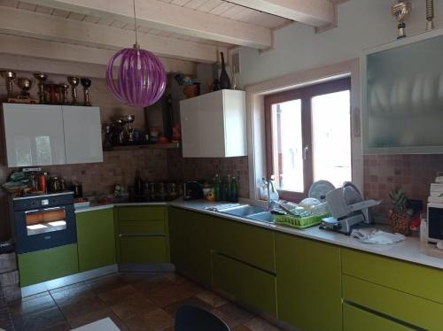 Kitchen, Villa Roberto in Monte San Vito