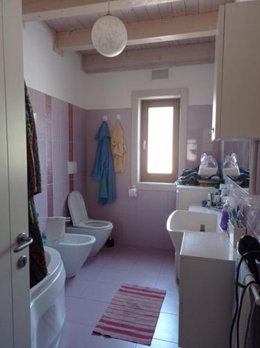 Bathroom, Villa Roberto in Monte San Vito