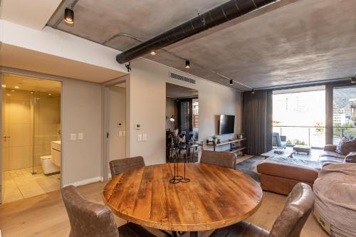 The Docklands Two Bedroom Superior Apartment - image 7