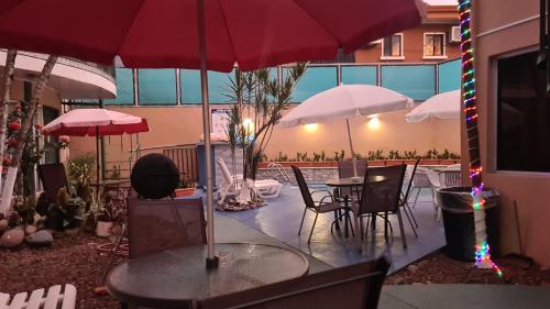 2 bedrooms, 4 beds