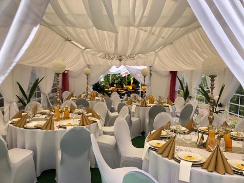 Hotel Dąbrowski Hotel Dąbrowski