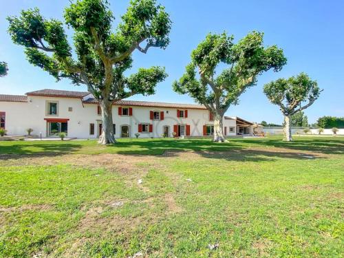 Domaine de la Toumanque- Mas provençal rénové gîte à louer Cavaillon
